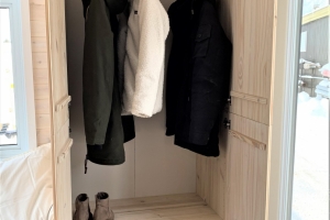 Cloakroom / Wardrobe